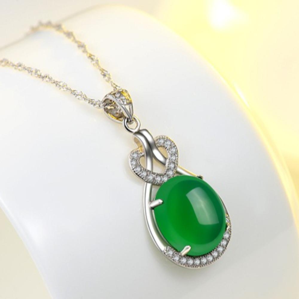 Elegant Agate Pendant Necklace for Women Sterling Silver Jewelry with Gemstone Drop
Elegant Agate Pendant Necklace for Women Sterling Silver Jewelry with Gemstone Drop