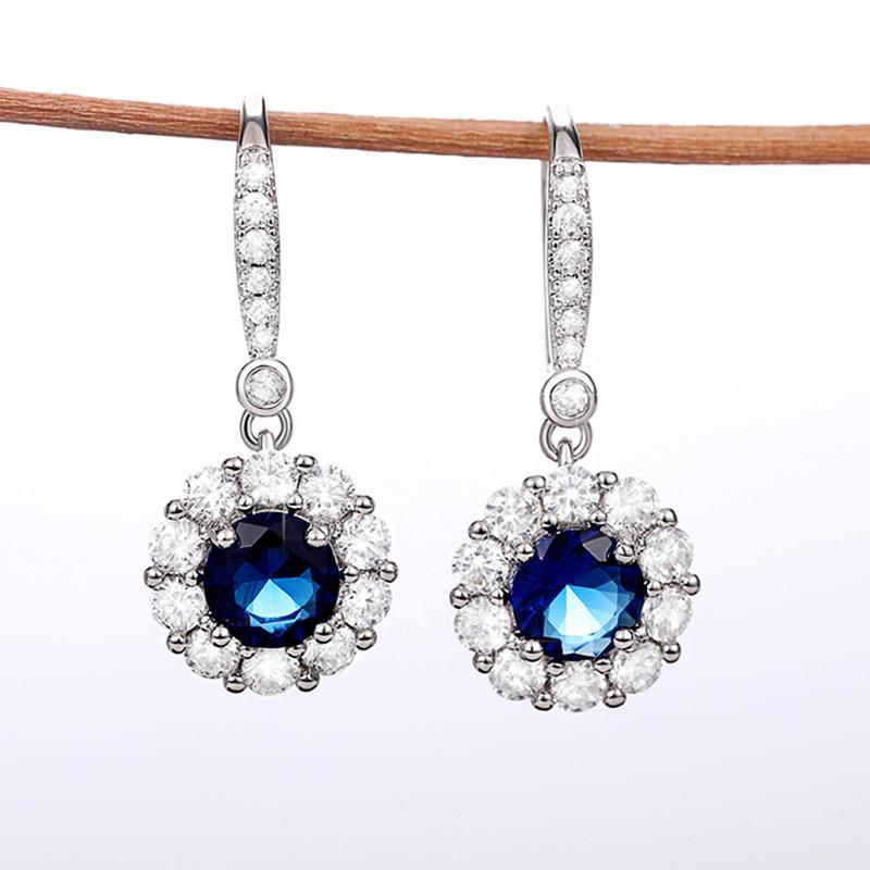 Huitan Exquisite Navy Blue Cubic Zirconia Dangle Earrings Sparkling Ear Piercing Accessories for Women Elegant Wedding Zircon
Huitan Exquisite Navy Blue Cubic Zirconia Dangle Earrings Sparkling Ear Piercing Accessories for Women Elegant Wedding Zircon