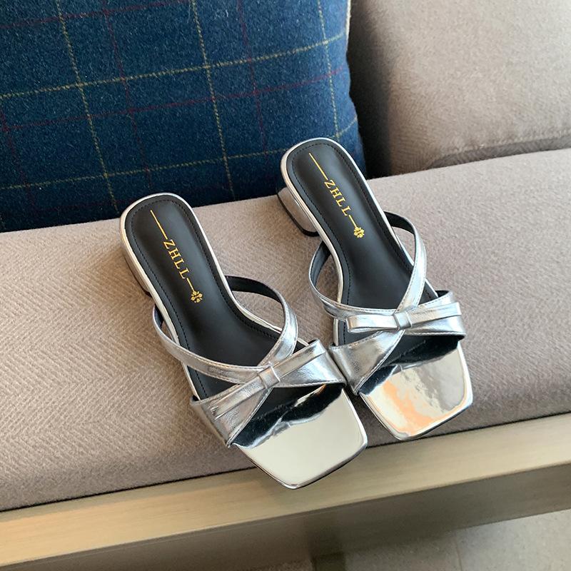 Summer cool slippers women s outer wear widened large size women s shoes thick heel opentoed slippers women s shoes 45
Summer cool slippers women s outer wear widened large size women s shoes thick heel opentoed slippers women s shoes 45