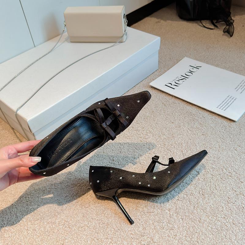 2025 spring new rhinestone square head thin heel bow high heels design sense niche black temperament single shoes women 40
2025 spring new rhinestone square head thin heel bow high heels design sense niche black temperament single shoes women 40