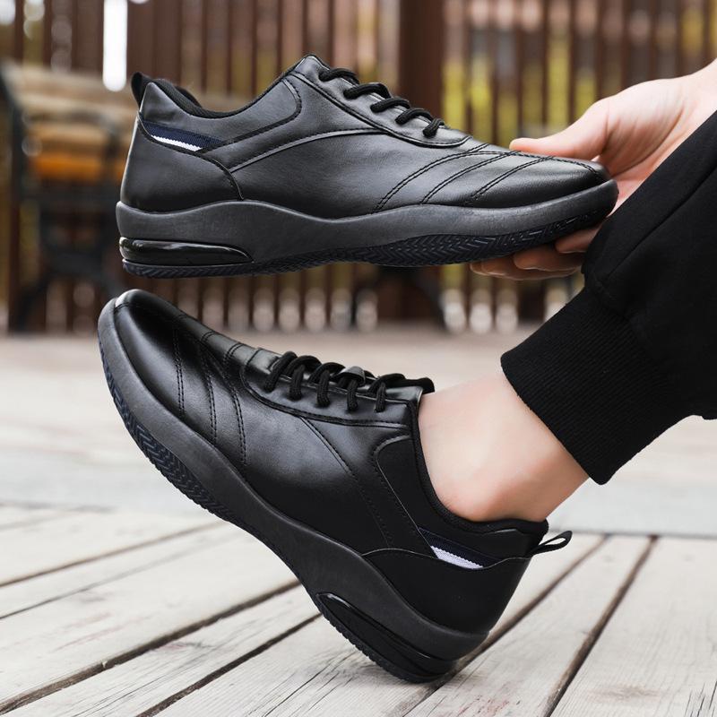 Autumn men s soft leather soft-soled sports and leisure shoes versatile breathable soft-soled travel running shoes batch 44 білий
Autumn men s soft leather soft-soled sports and leisure shoes versatile breathable soft-soled travel running shoes batch 44 білий