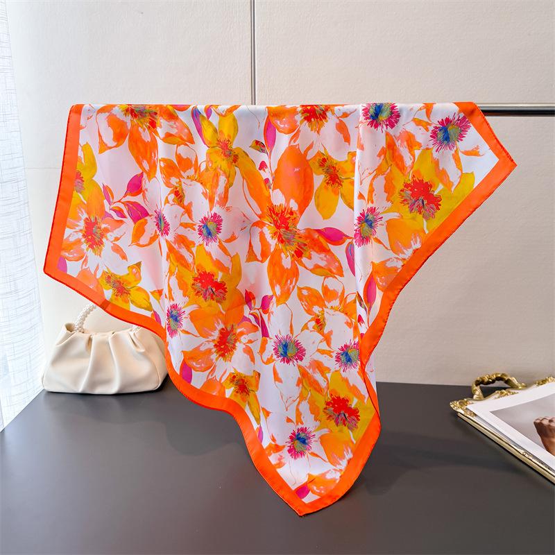 Luxury Designer 70cm Square Scarves Women s Silk Scarf Spring and Summer Bandana Small Neckerchief Hairbands Foulard Shawl 70x70cm
Luxury Designer 70cm Square Scarves Women s Silk Scarf Spring and Summer Bandana Small Neckerchief Hairbands Foulard Shawl 70x70cm