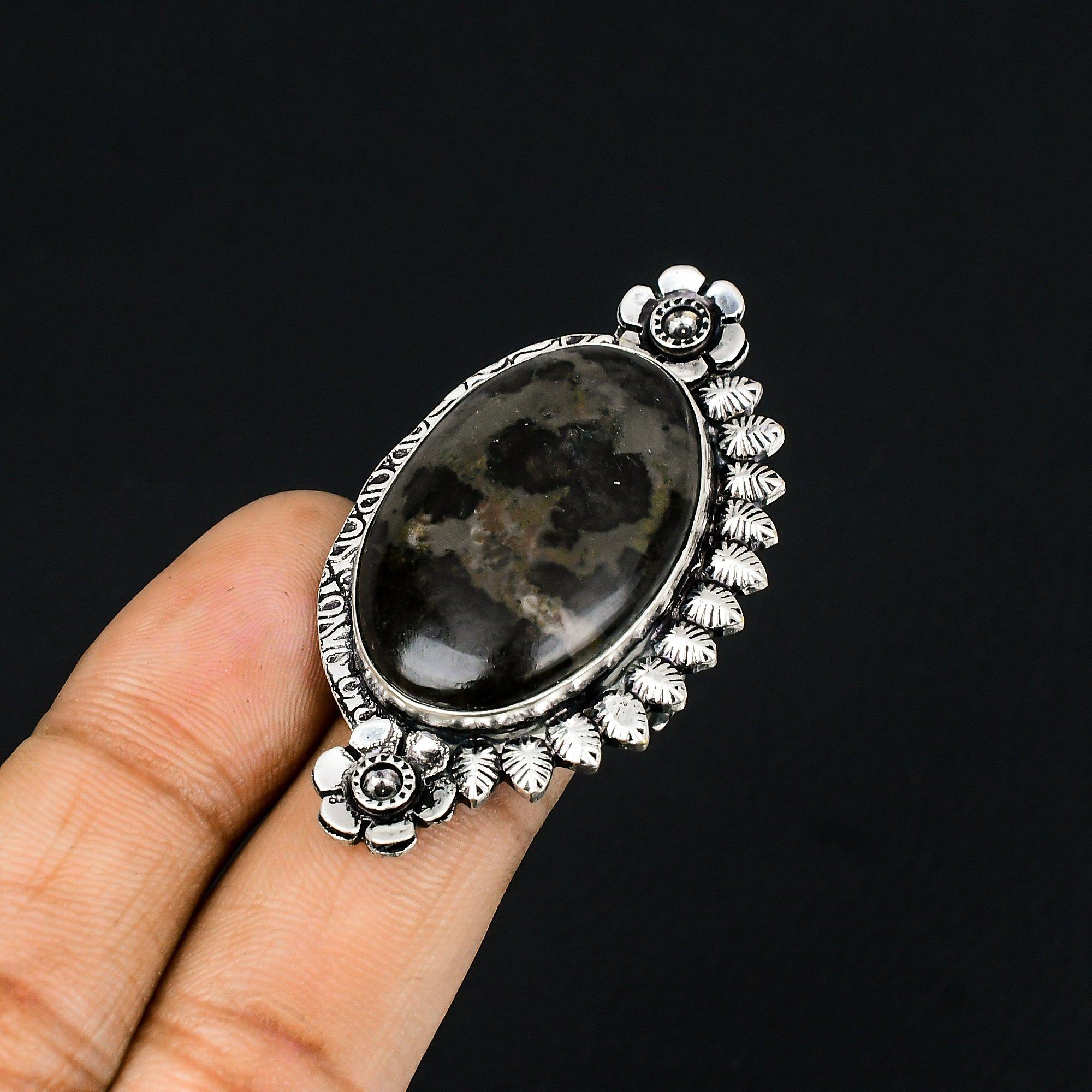 Natural Gabbro Jasper 925 Silver Flower Statement Artisan Ring Jewelry US 7.5 7.5
Natural Gabbro Jasper 925 Silver Flower Statement Artisan Ring Jewelry US 7.5 7.5