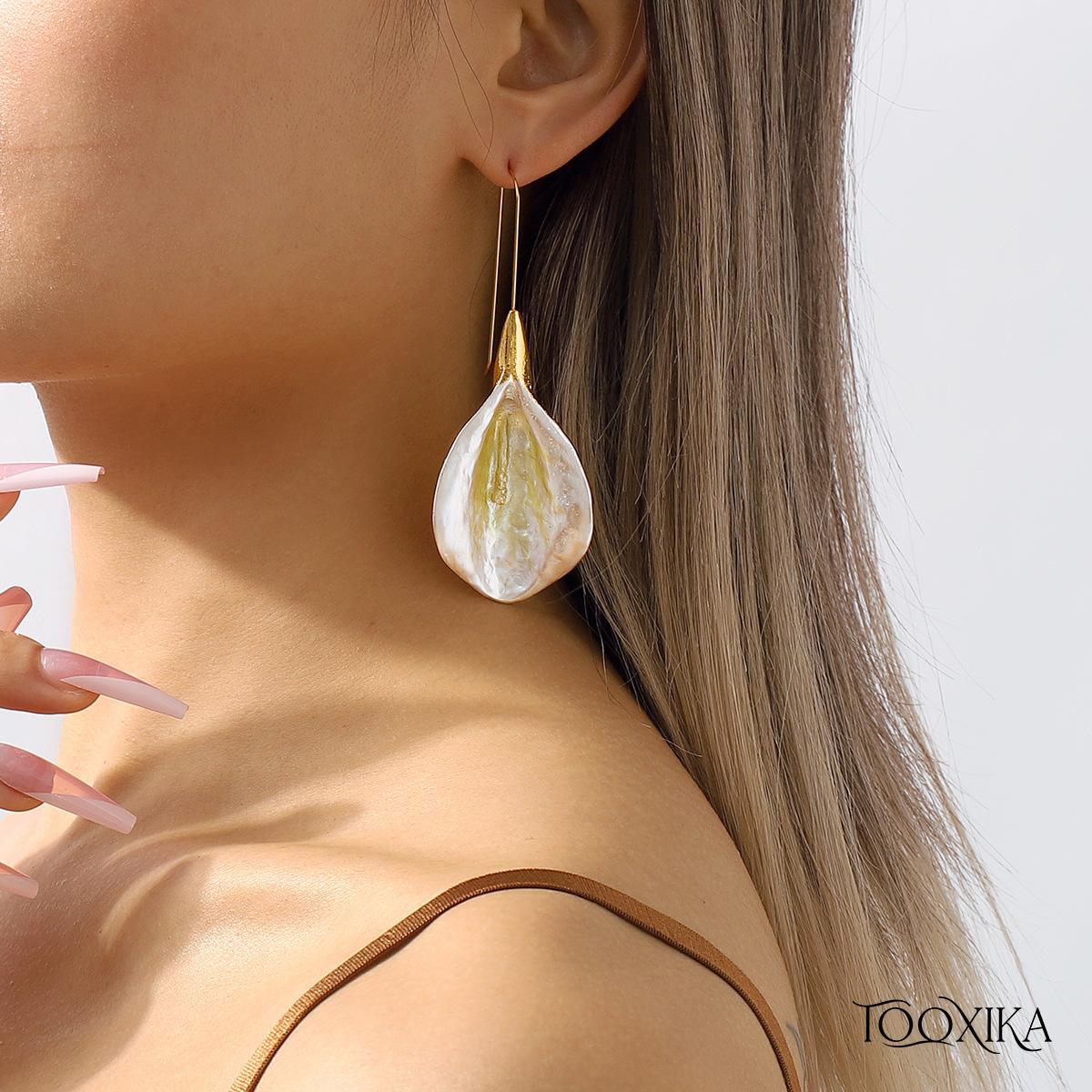 Tooxika персонализированные модные длинные серьги с яркими цветами в европейском и американском стиле, праздничные серьги-капли из масляного сплава
Tooxika персонализированные модные длинные серьги с яркими цветами в европейском и американском стиле, праздничные серьги-капли из масляного сплава