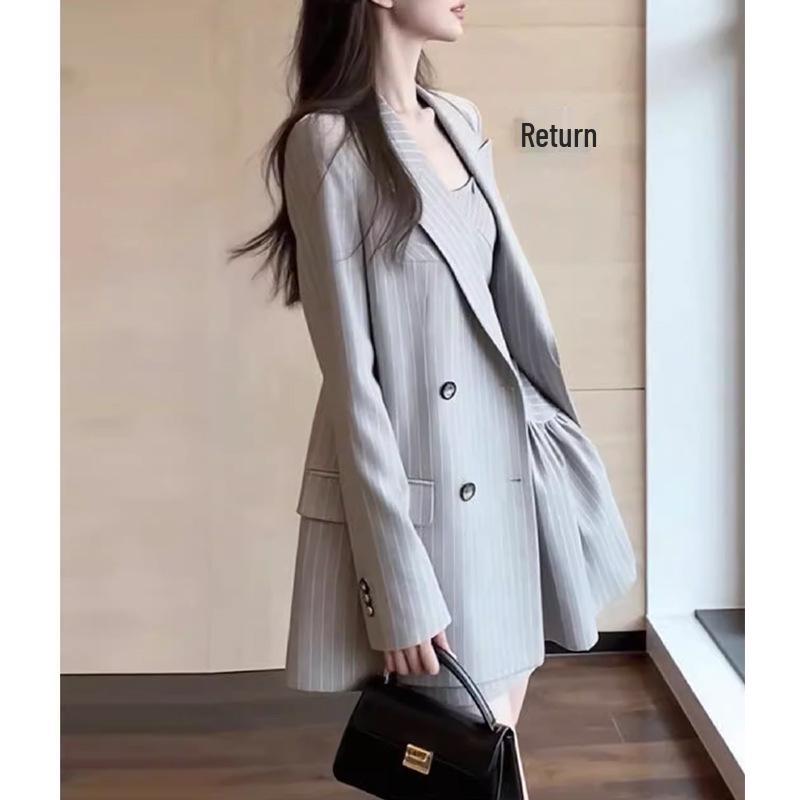 Elegant Light Gray Striped Suit Dress Set for Women - High-Quality, Gentle, and Perfect for Commuting in Spring XL
Elegant Light Gray Striped Suit Dress Set for Women - High-Quality, Gentle, and Perfect for Commuting in Spring XL