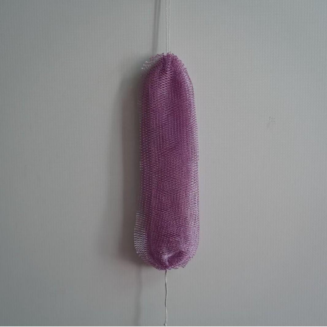 African Nylon Exfoliating Bath Towel with High Elasticity and Long Strip Design.
African Nylon Exfoliating Bath Towel with High Elasticity and Long Strip Design.