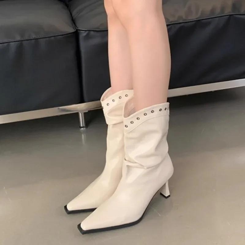 Новые стильные женские сапоги осенние пуанты с заклепками зимняя обувь женские остроносые кожаные ковбойские сапоги на высоком каблуке из резины 35 бежевый
Новые стильные женские сапоги осенние пуанты с заклепками зимняя обувь женские остроносые кожаные ковбойские сапоги на высоком каблуке из резины 35 бежевый