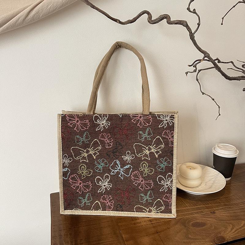 Stylish and simple large-capacity canvas cloth bag, winter new large-capacity handbag tote bag
Stylish and simple large-capacity canvas cloth bag, winter new large-capacity handbag tote bag