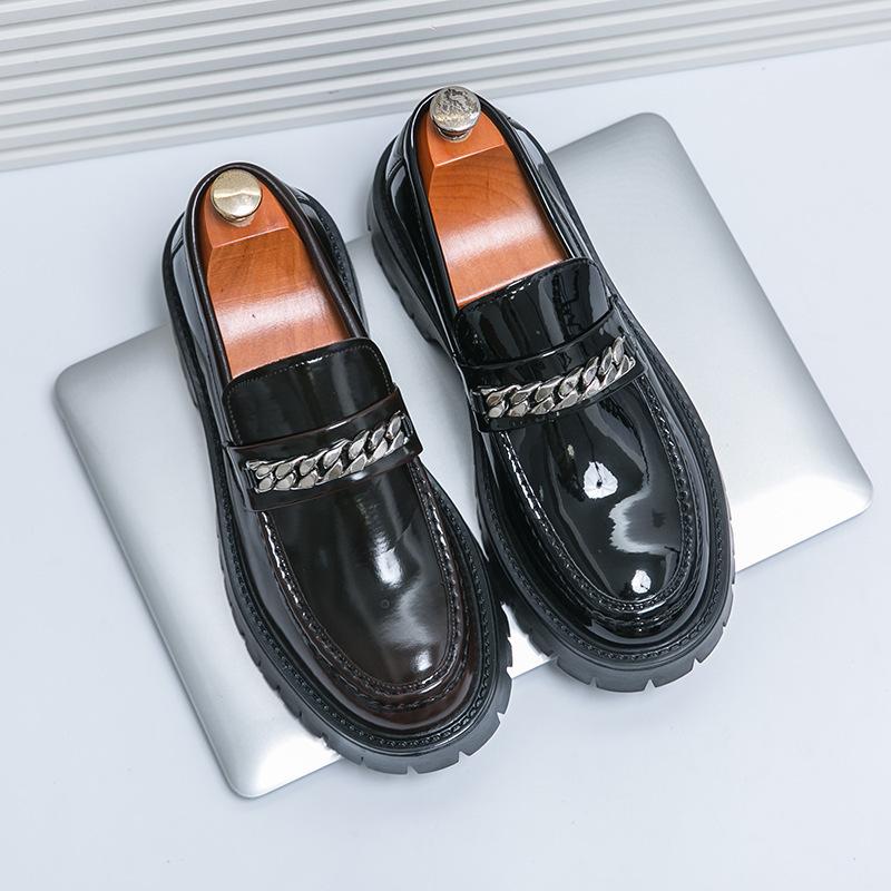 2024 новые мужские туфли с большой головой из кожи, толстая подошва, лакированная глянцевая кожа, повседневные туфли на толстом каблуке, модная обувь для парикмахеров 46
2024 новые мужские туфли с большой головой из кожи, толстая подошва, лакированная глянцевая кожа, повседневные туфли на толстом каблуке, модная обувь для парикмахеров 46