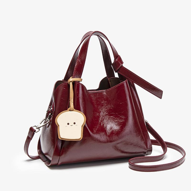 Red Bag Light Luxury Versatile Mother Wedding Bag Practical Messenger Handbag Mother-In-Law Wedding Bag
Red Bag Light Luxury Versatile Mother Wedding Bag Practical Messenger Handbag Mother-In-Law Wedding Bag