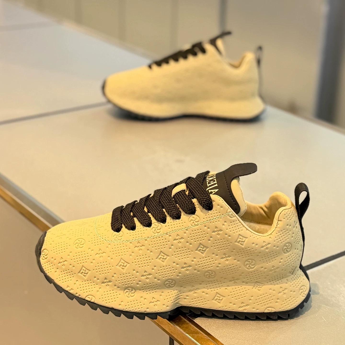 Men s shoes casual sneakers Forrest Gump shoes, white and red, black, khaki 44 хакі
Men s shoes casual sneakers Forrest Gump shoes, white and red, black, khaki 44 хакі