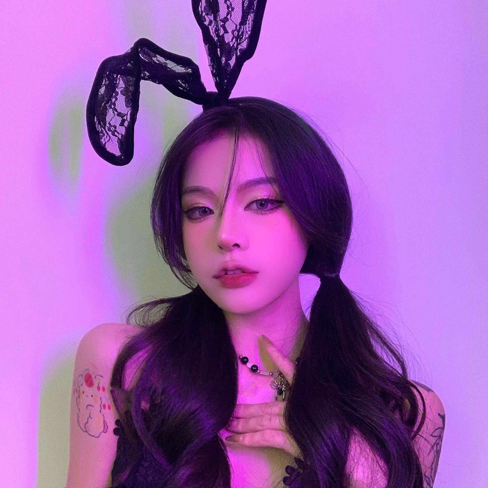 Сексуальная кружевная повязка на голову с длинными ушками в горошек в виде кролика, милая сетчатая маска с ушками кошки Pure Desire, аксессуары для волос для ведущего трансляции в прямом эфире чёрный
Сексуальная кружевная повязка на голову с длинными ушками в горошек в виде кролика, милая сетчатая маска с ушками кошки Pure Desire, аксессуары для волос для ведущего трансляции в прямом эфире чёрный