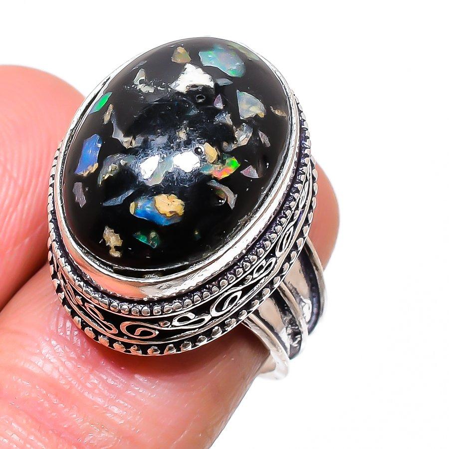 Natural Black Ethiopian Opal Gemstone 925 Sterling Silver Jewelry Ring Size 7 H5d22
Natural Black Ethiopian Opal Gemstone 925 Sterling Silver Jewelry Ring Size 7 H5d22