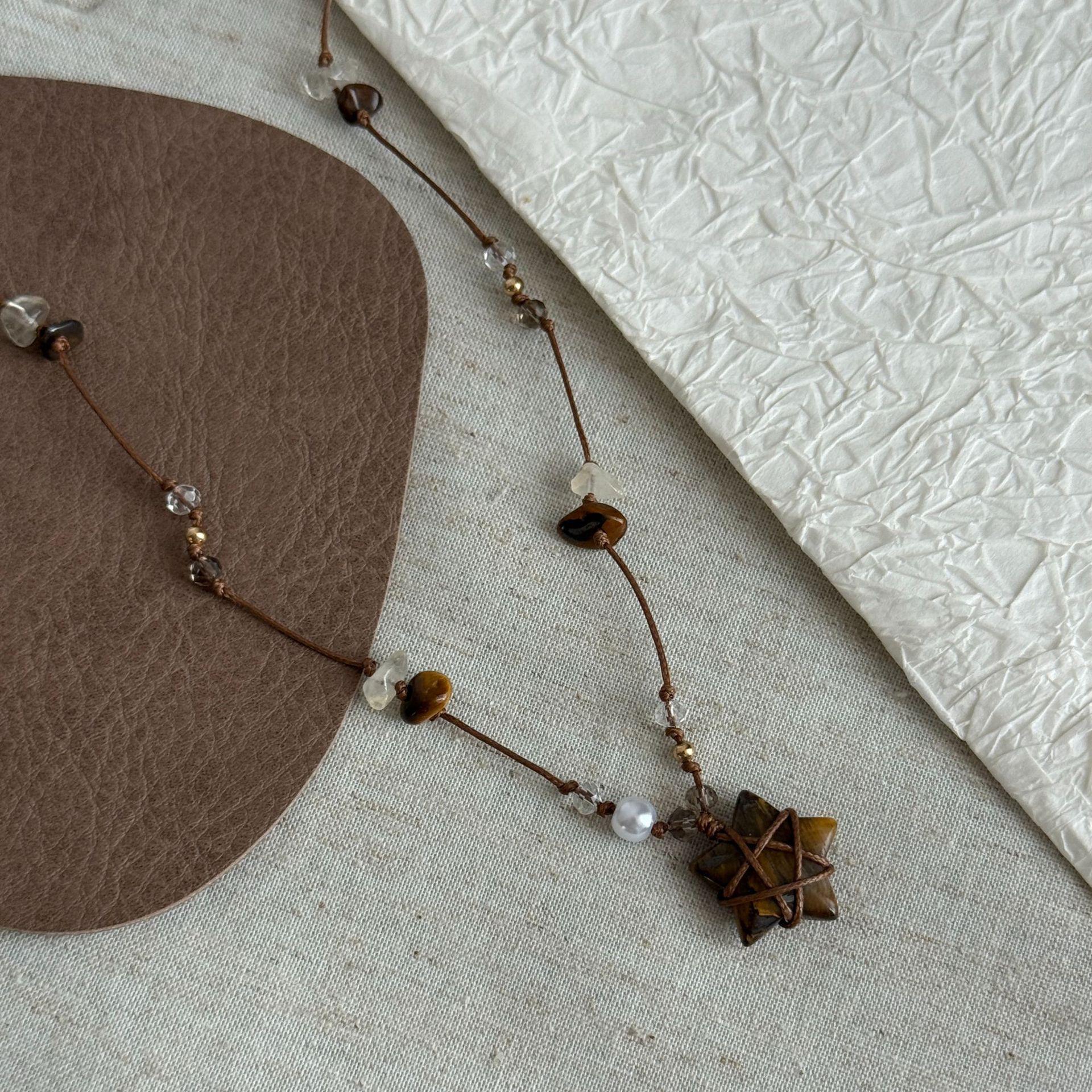 Vintage Ethnic Style Natural Stone Hand Woven Rope Wrapped Around Star Necklace, Women s Bohemian Holiday Accessory Gift
Vintage Ethnic Style Natural Stone Hand Woven Rope Wrapped Around Star Necklace, Women s Bohemian Holiday Accessory Gift