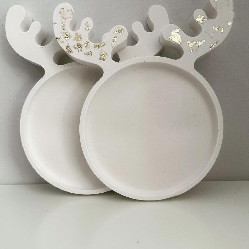 Christmas Cat Elk Antlers Shaped Tray Silicone Molds Handmade Diy Crafts Christmas Jewelry Tools Pottery Mould Home Decor Cat
Christmas Cat Elk Antlers Shaped Tray Silicone Molds Handmade Diy Crafts Christmas Jewelry Tools Pottery Mould Home Decor Cat