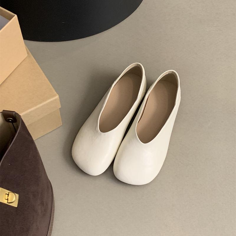 Evening wind shallow mouth single shoes women s spring and autumn new retro grandma shoes children flat bottom one pedal Doudou shoes 40 коричневий
Evening wind shallow mouth single shoes women s spring and autumn new retro grandma shoes children flat bottom one pedal Doudou shoes 40 коричневий