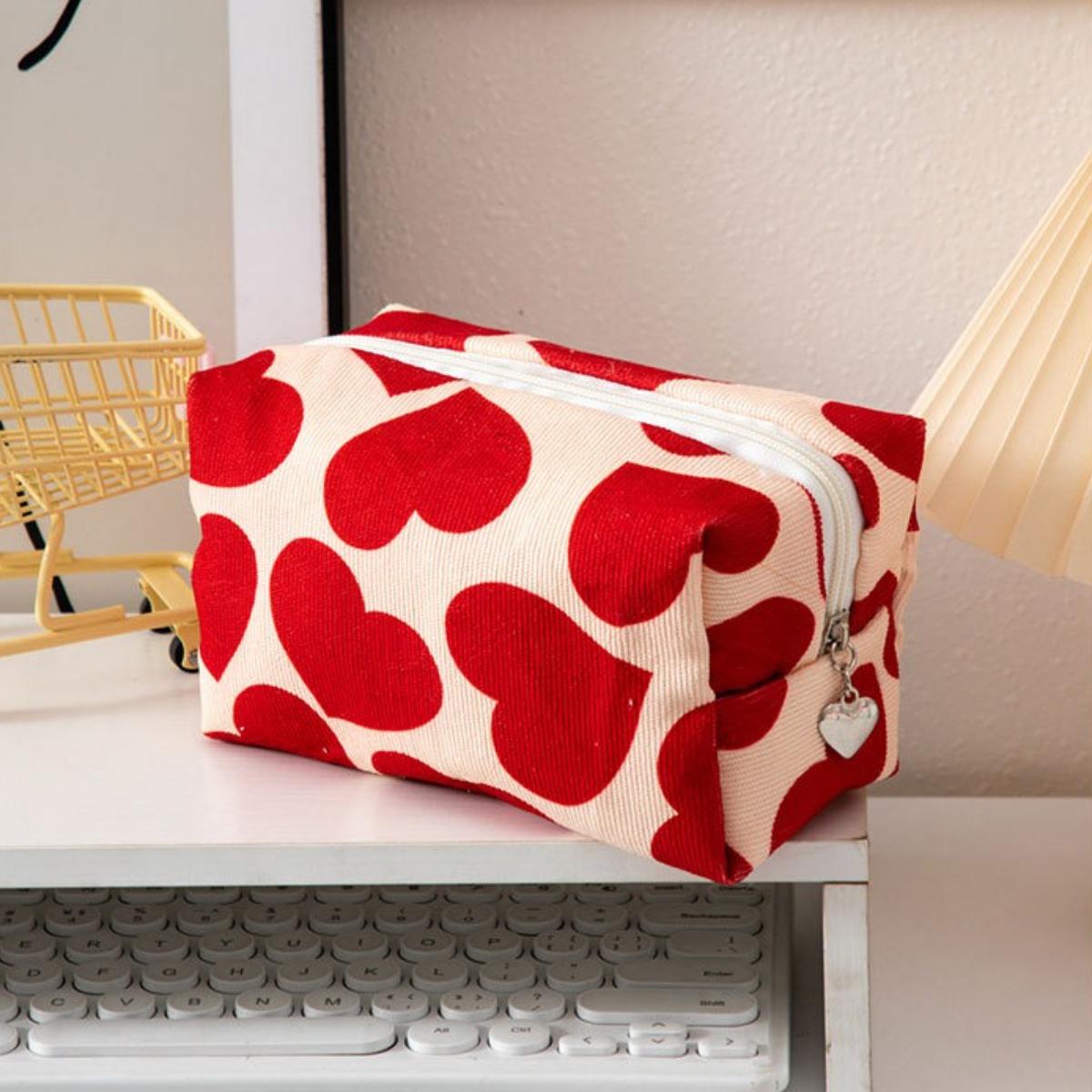 Red Heart Pattern Women Makeup Bag Toiletries Cosmetic Organizer Zipper Bag Travel Wash Pouch Cosmetic Bag Female Make Up Bags червоний
Red Heart Pattern Women Makeup Bag Toiletries Cosmetic Organizer Zipper Bag Travel Wash Pouch Cosmetic Bag Female Make Up Bags червоний