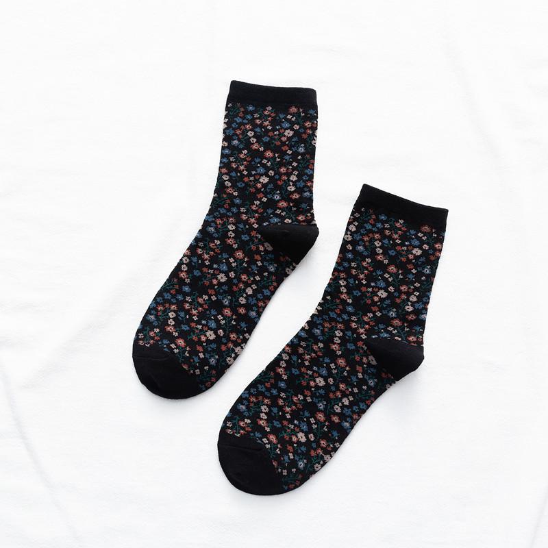 Japanese Women S Socks, Retro Small Floral Piles Of Socks, Autumn And Winter Literary Women S Medium-Tube Stockings, Korean Collegiate Style Sweet One size fits all чорний
Japanese Women S Socks, Retro Small Floral Piles Of Socks, Autumn And Winter Literary Women S Medium-Tube Stockings, Korean Collegiate Style Sweet One size fits all чорний
