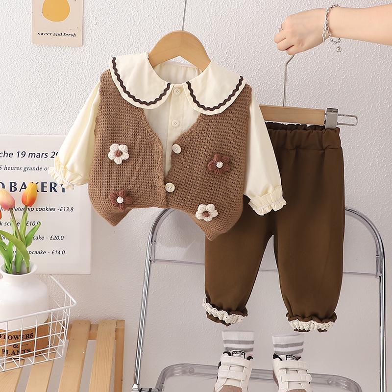 Toddler Girls Fashionable Autumn Three-Piece Set: Long Sleeve, Vest, and Stylish Outfit 120cm бежевий
Toddler Girls Fashionable Autumn Three-Piece Set: Long Sleeve, Vest, and Stylish Outfit 120cm бежевий