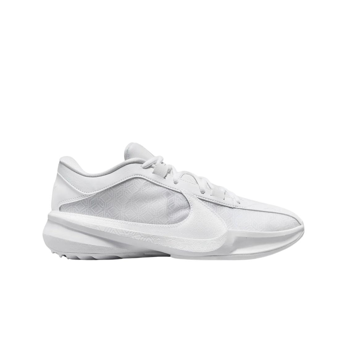 Мужские кроссовки Nike Zoom Freak 5 TB EP Triple White FN7306-100 
Мужские кроссовки Nike Zoom Freak 5 TB EP Triple White FN7306-100