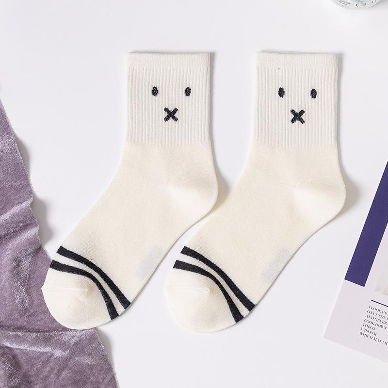 Ladies Spring and Autumn Fashion New Cartoon Sports College Windswept Tube Socks 1 pair белый
Ladies Spring and Autumn Fashion New Cartoon Sports College Windswept Tube Socks 1 pair белый