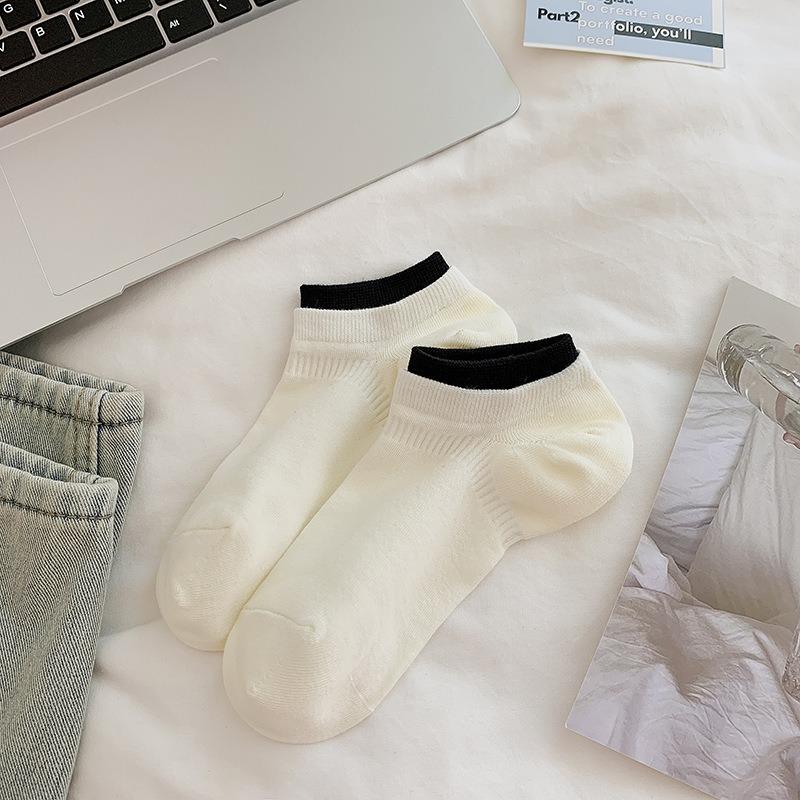 Female Spring and Summer New Product Personality All Match Stitching Color Breathable Absorb Sweat Not To Drop with Boat Socks 1 pair чорний
Female Spring and Summer New Product Personality All Match Stitching Color Breathable Absorb Sweat Not To Drop with Boat Socks 1 pair чорний