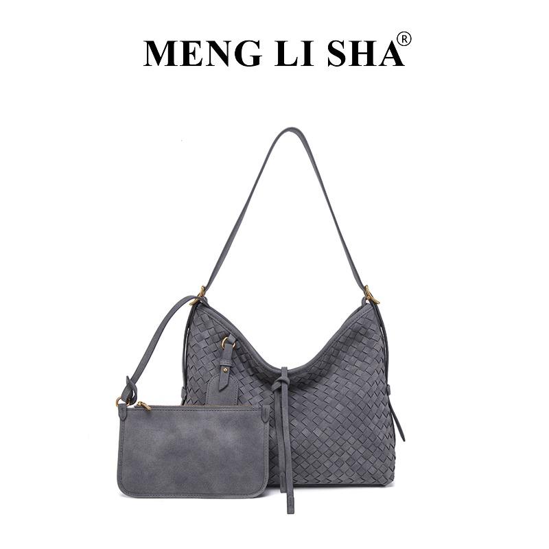 Vintage shoulder armpit tote bag female commuter large capacity versatile portable messenger mother tote
Vintage shoulder armpit tote bag female commuter large capacity versatile portable messenger mother tote