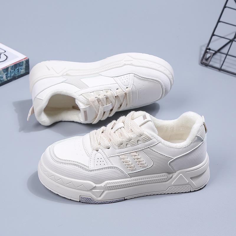 Low-top velvet board shoes, winter cotton shoes, warm shoes, children s 2025 new women s shoes, versatile soft-soled sports flats 35
Low-top velvet board shoes, winter cotton shoes, warm shoes, children s 2025 new women s shoes, versatile soft-soled sports flats 35