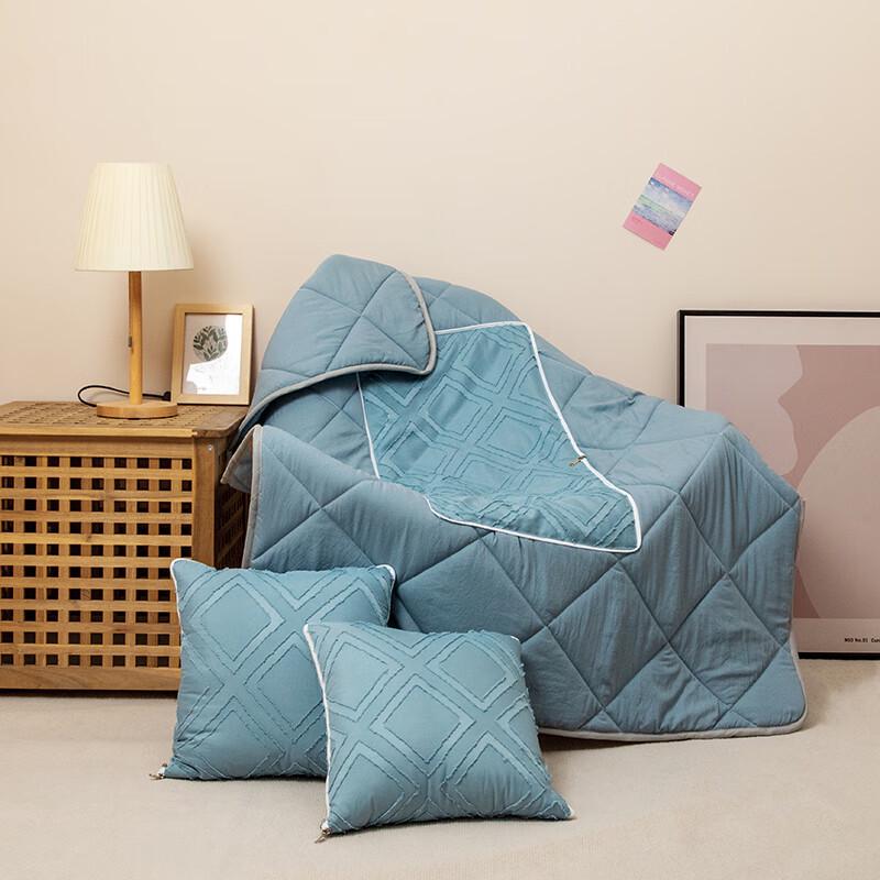 MUJI Jacquard Velvet Foldable Cushion Quilt
MUJI Jacquard Velvet Foldable Cushion Quilt