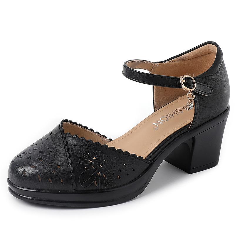 Fashion GKTINOO Genuine Leather Women Sandals Soft Comfort Summer Shoes Thick Heels Non-slip Women Shoes 2025 Hollow Sandals Large Size 265
Fashion GKTINOO Genuine Leather Women Sandals Soft Comfort Summer Shoes Thick Heels Non-slip Women Shoes 2025 Hollow Sandals Large Size 265