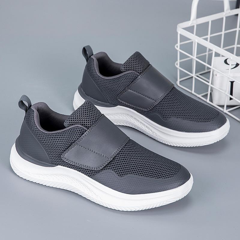 New extra large size mesh comfortable breathable sports and leisure shoes men s shoes walking shoes 39 чорний
New extra large size mesh comfortable breathable sports and leisure shoes men s shoes walking shoes 39 чорний