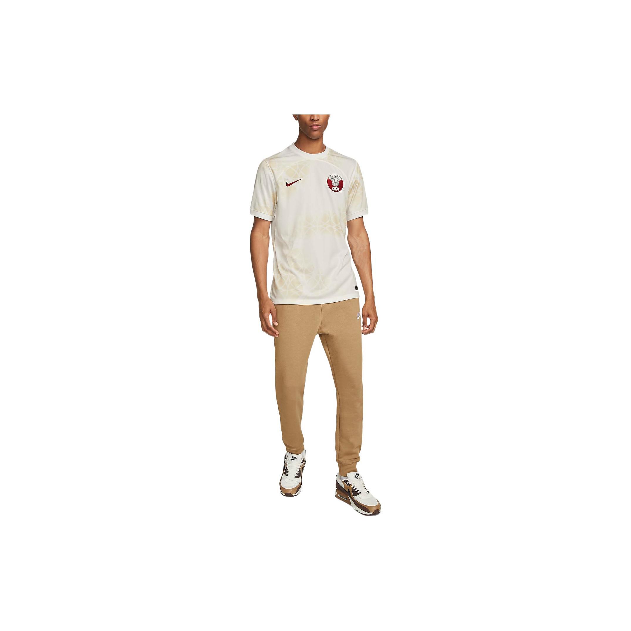 Nike Qatar 2022/23 Stadium Away Dri-FIT Soccer Jersey White/Beach/Desert Maroon Men Streetwear DN0701-100 M
Nike Qatar 2022/23 Stadium Away Dri-FIT Soccer Jersey White/Beach/Desert Maroon Men Streetwear DN0701-100 M