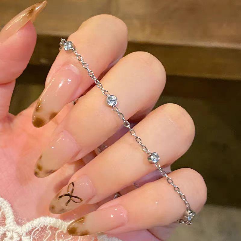 New 925 Sterling Silver Bracelet Personality Charm Simple Woman Bracelet Birthday Gift for Friends Exquisite Jewelry Accessories платиновый
New 925 Sterling Silver Bracelet Personality Charm Simple Woman Bracelet Birthday Gift for Friends Exquisite Jewelry Accessories платиновый