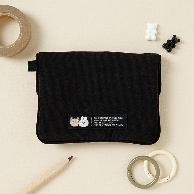 Two-Snap Coin Purse Black (28003021)
Two-Snap Coin Purse Black (28003021)