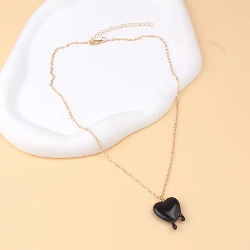 Halloween Personality Heart Pendant Necklace Earring Women Luxury Gothic Blood Droplet Ear Hook Jewelry Choker Accessories
Halloween Personality Heart Pendant Necklace Earring Women Luxury Gothic Blood Droplet Ear Hook Jewelry Choker Accessories