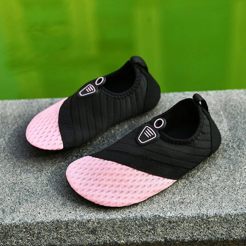 Beach shoes men and women children wading river swimming shoes soft shoes non-slip and anti-cut barefoot skin shoes and socks 18
Beach shoes men and women children wading river swimming shoes soft shoes non-slip and anti-cut barefoot skin shoes and socks 18