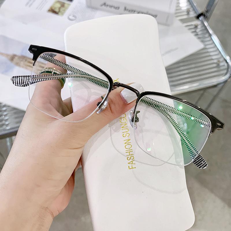 Деловая повседневная полуоправа для очков с защитой от синего цвета, деловая ретро-оправа для мужчин с близорукостью 1586
Деловая повседневная полуоправа для очков с защитой от синего цвета, деловая ретро-оправа для мужчин с близорукостью 1586