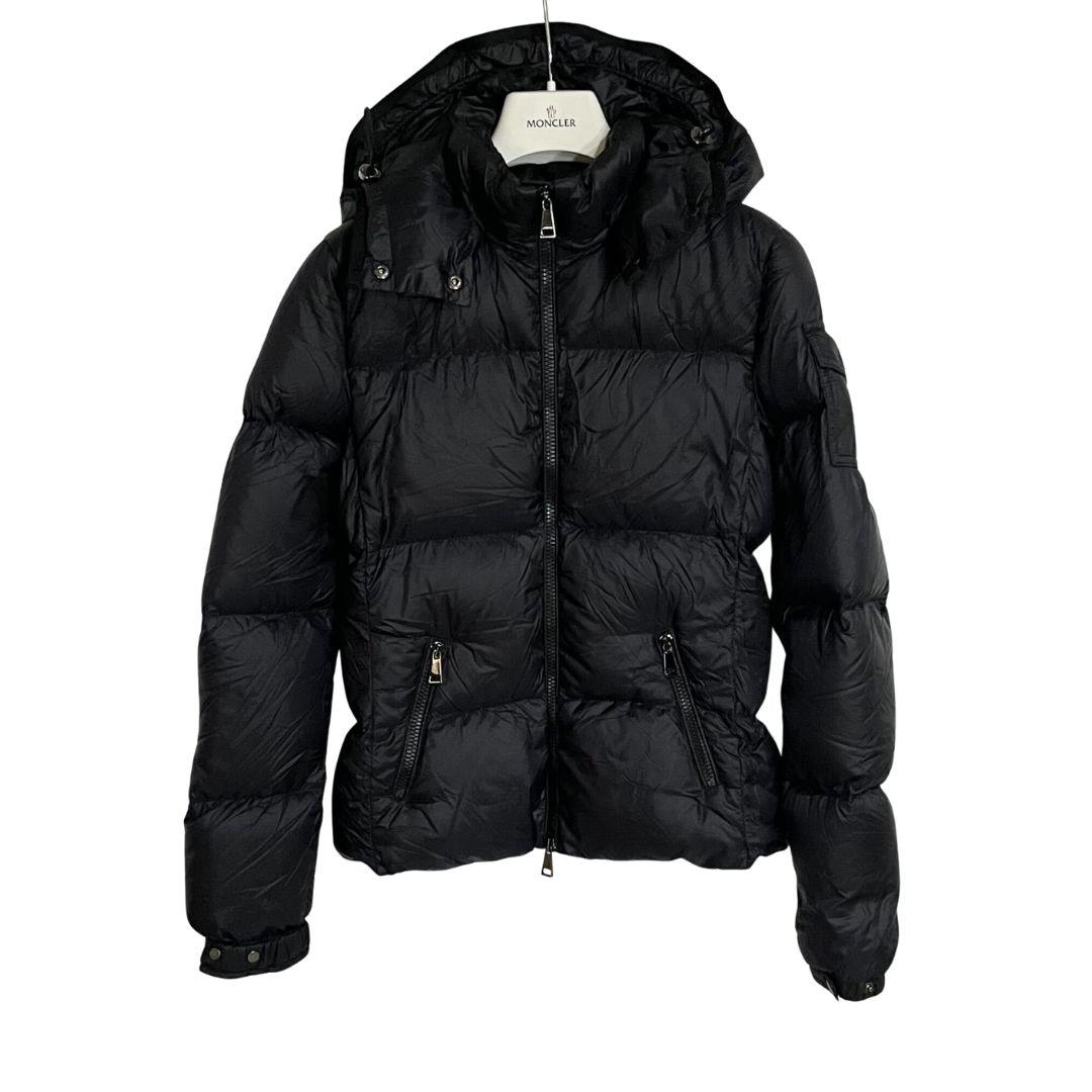 Used MONCLER FOURMIDown jacket Nylon Women
Used MONCLER FOURMIDown jacket Nylon Women