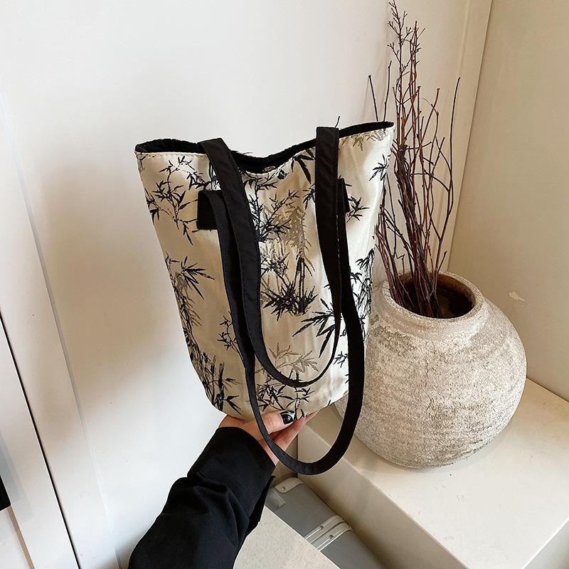 Сумка-ведро Новая универсальная сумка большой вместимости Премиальная сумка-мессенджер на плечо для поездок на работу
Сумка-ведро Новая универсальная сумка большой вместимости Премиальная сумка-мессенджер на плечо для поездок на работу