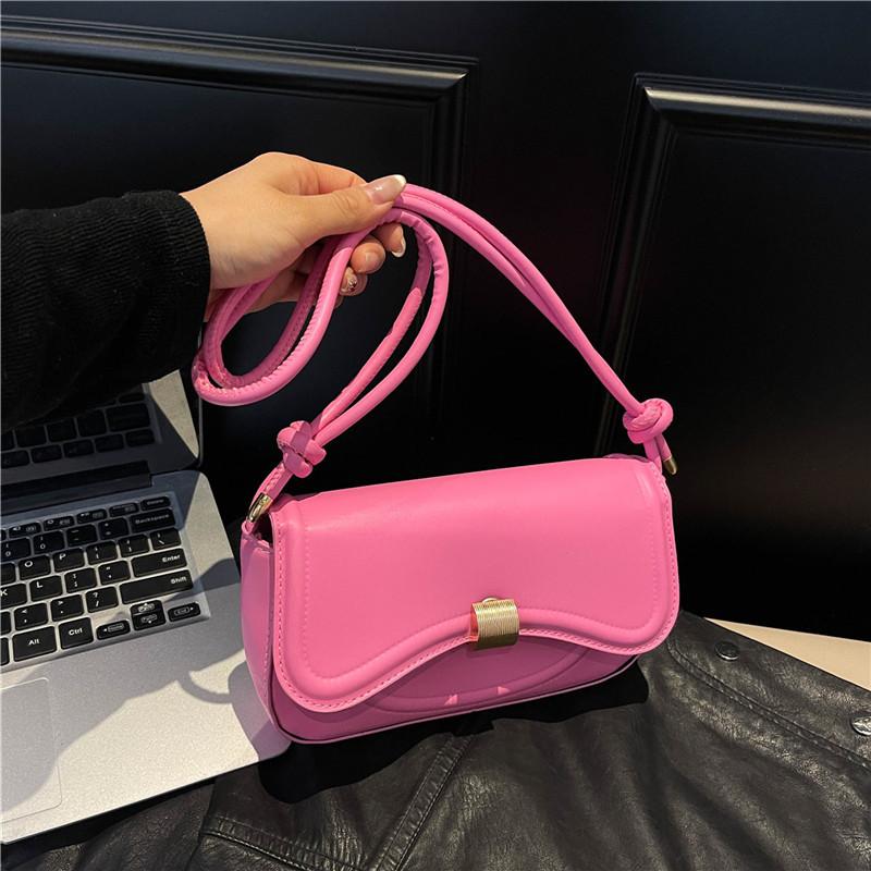 Simple and popular fashion retro versatile shoulder bag women 2025 new messenger bag small square bag women чорний
Simple and popular fashion retro versatile shoulder bag women 2025 new messenger bag small square bag women чорний
