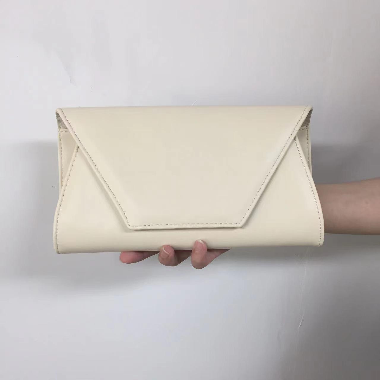 High-end Texture Internet Celebrity Small Bag for Women New Fashionable Versatile Mini Crossbody Chain Bag Ivory White
High-end Texture Internet Celebrity Small Bag for Women New Fashionable Versatile Mini Crossbody Chain Bag Ivory White