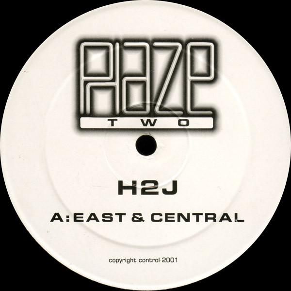 12inch Record H2J - East & Central / Montenegro PHZ002 Phaze 2001 UK Dance & Electronica Used
12inch Record H2J - East & Central / Montenegro PHZ002 Phaze 2001 UK Dance & Electronica Used