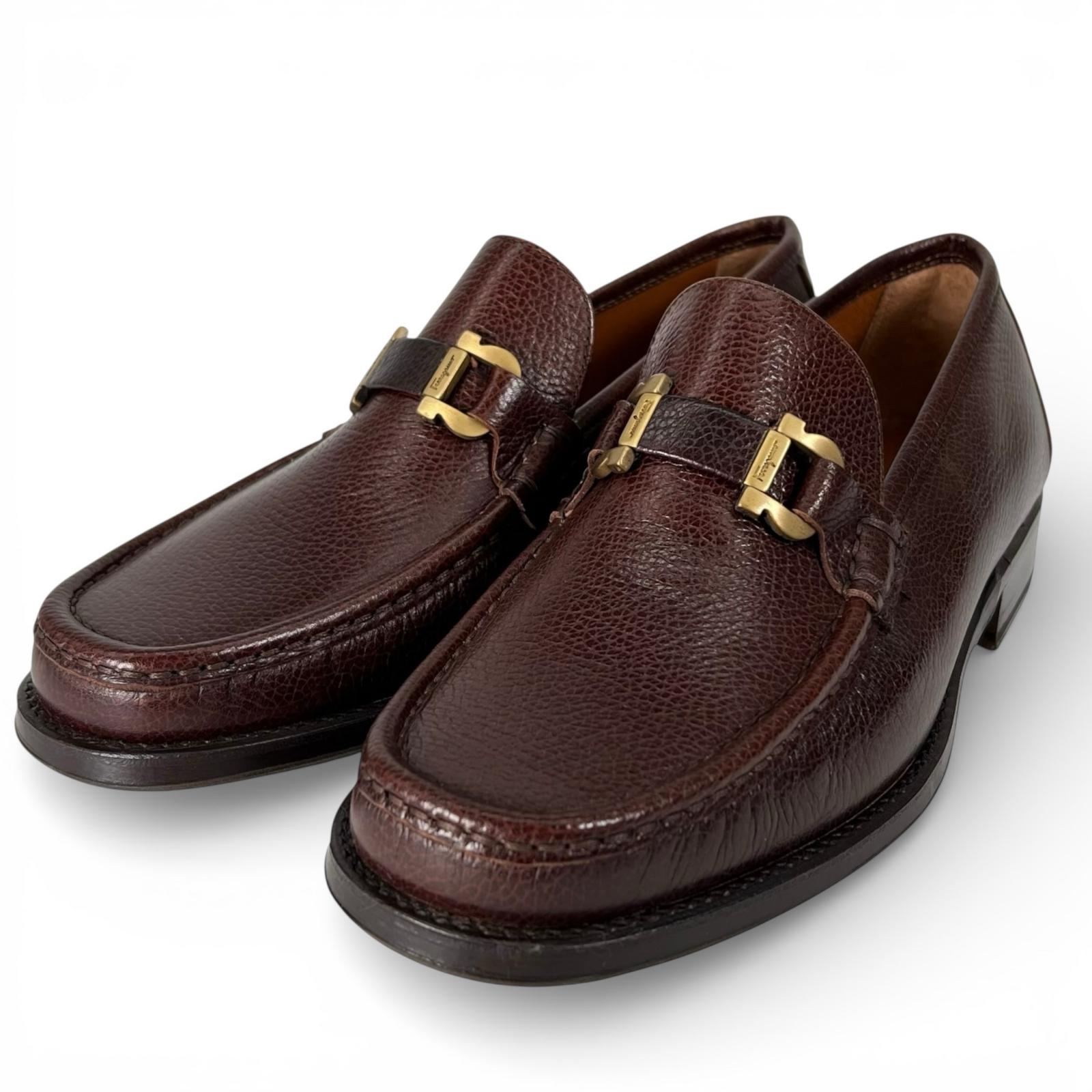 Pristine Salvatore Ferragamo loafers FROM Double Gancini Brown leather mens Used
Pristine Salvatore Ferragamo loafers FROM Double Gancini Brown leather mens Used