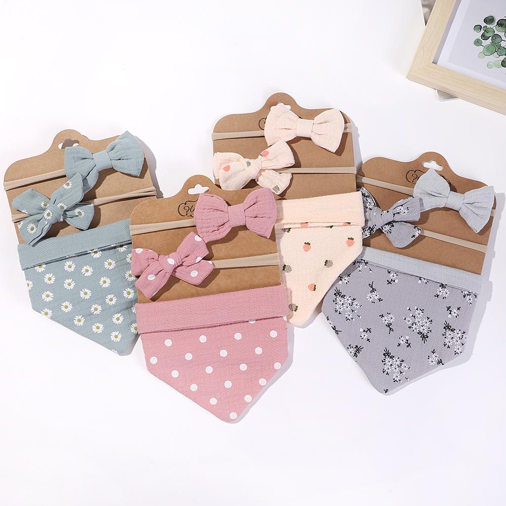 3pcs/lot lovely baby bows headband wave dot printed bib sets Rural style newborn feeding drool towel headwear gift set
3pcs/lot lovely baby bows headband wave dot printed bib sets Rural style newborn feeding drool towel headwear gift set