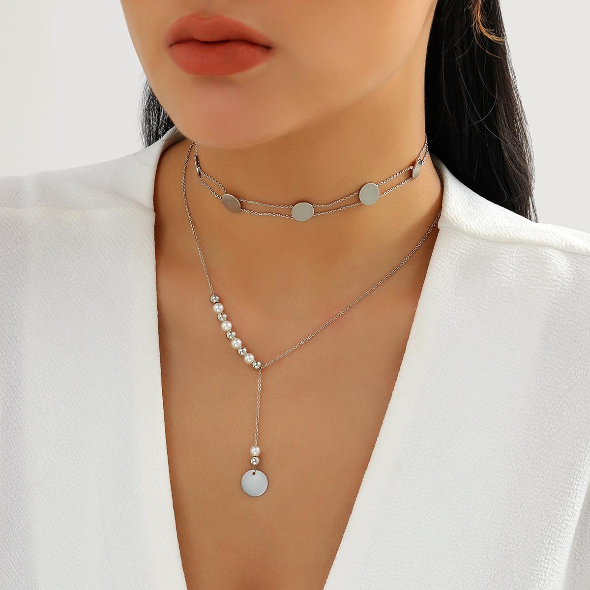 Accessories, retro beaded simple necklaces, niche metal sequins asymmetrical double-layer fringed necklaces
Accessories, retro beaded simple necklaces, niche metal sequins asymmetrical double-layer fringed necklaces