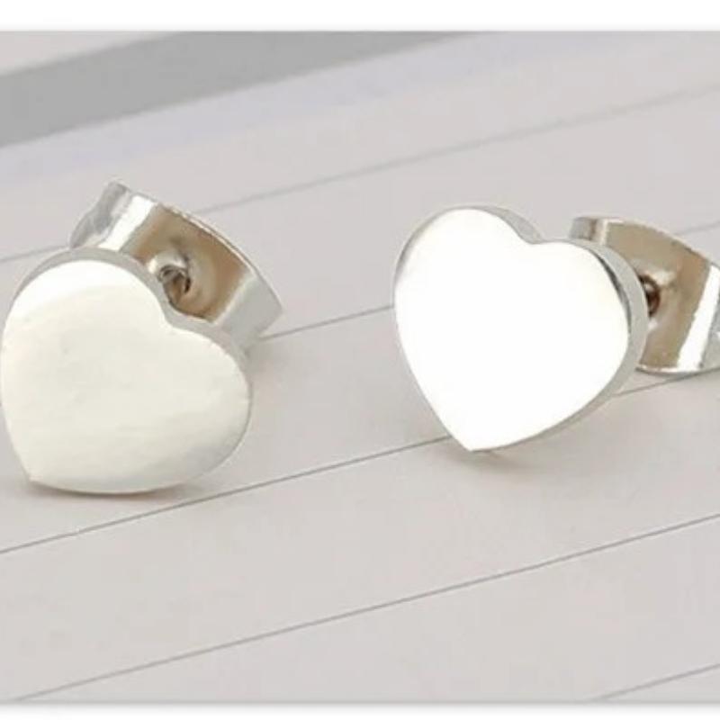 Women Golden Stainless Steel Cute Stud Earrings Carnations for Girlsl Heart T Earrings Minimalist Jewelry 6mm
Women Golden Stainless Steel Cute Stud Earrings Carnations for Girlsl Heart T Earrings Minimalist Jewelry 6mm