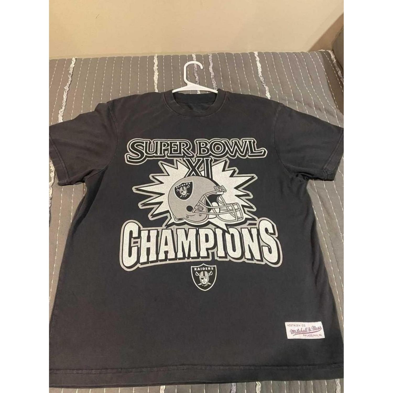 SALE Oakland Raiders Vintage Super Bowl Reprint Gift Fan Shirt AN34428 Unisex T-Shirt XXXXXL
SALE Oakland Raiders Vintage Super Bowl Reprint Gift Fan Shirt AN34428 Unisex T-Shirt XXXXXL