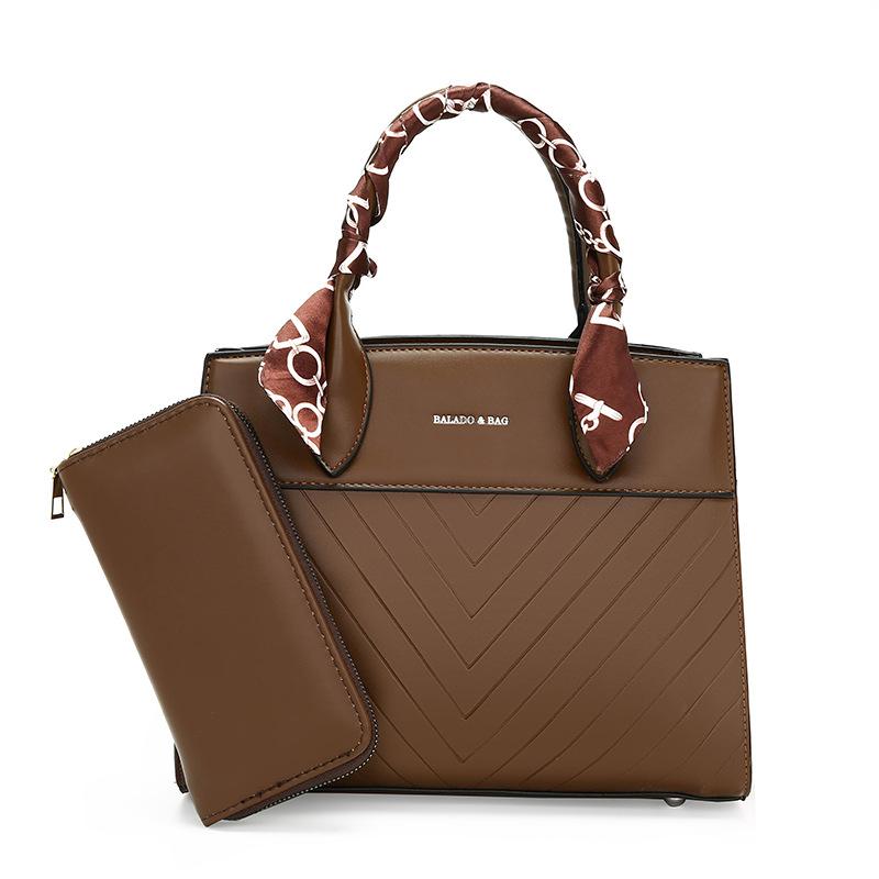 Fashion Niche Two-Piece Handbag, Premium Practical Shoulder Bag, Silk Scarf, Large-Capacity Oblique Span Women S Bag темно-коричневого кольору
Fashion Niche Two-Piece Handbag, Premium Practical Shoulder Bag, Silk Scarf, Large-Capacity Oblique Span Women S Bag темно-коричневого кольору