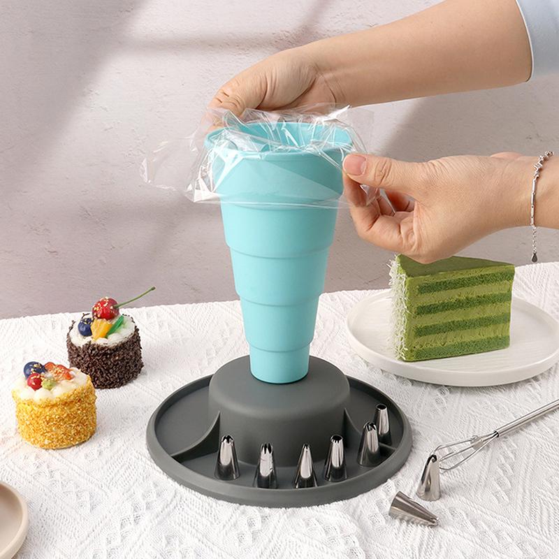 Retractable Piping Bags Rack Pastry Bags Holder For Easy Filling Icing Piping Bags Stand Nozzle Decorating Tips Stand
Retractable Piping Bags Rack Pastry Bags Holder For Easy Filling Icing Piping Bags Stand Nozzle Decorating Tips Stand