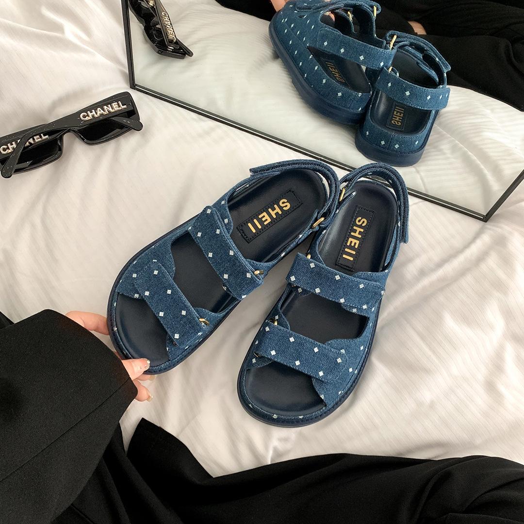 Sheepskin version Su Yinyin Xiaoxiangfeng Velcro leather denim casual platform sandals women s summer wear cool slippers 35
Sheepskin version Su Yinyin Xiaoxiangfeng Velcro leather denim casual platform sandals women s summer wear cool slippers 35